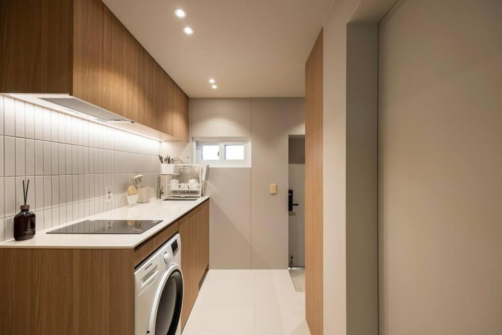 Cozy House Ddp 5min Myeongdong Apartment