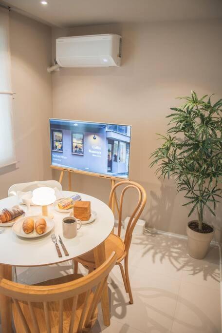 Cozy House Ddp 5min Myeongdong Apartment *